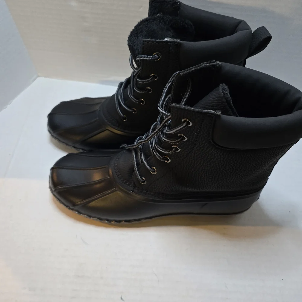 Men‎ boots